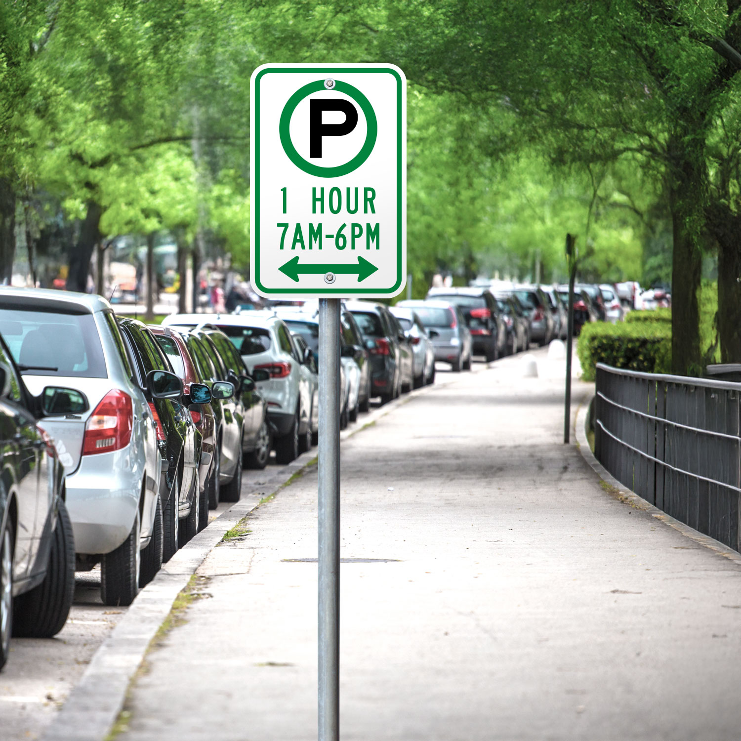1 Hour Parking 7AM-6PM Double-Arrow Sign