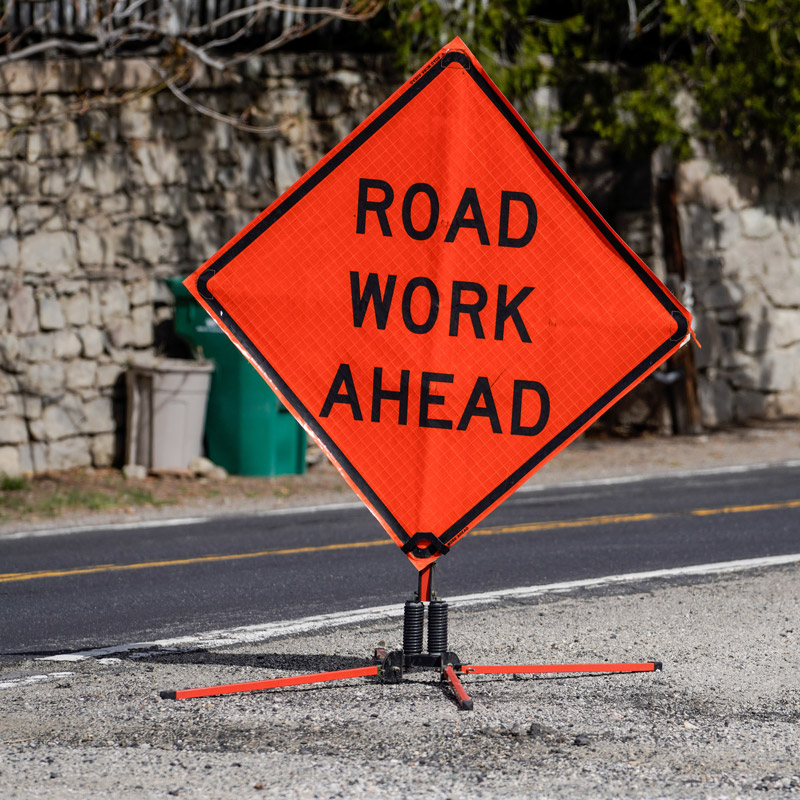 Dual Spring Stand For Rigid or Roll-Up Signs