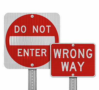 Do Not Enter / Wrong Way Signs